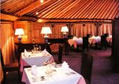 turistas disfrutan cocina francesa