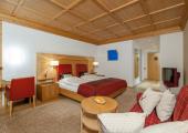 spa hotel diseno rustico