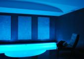preciosa piscina spa hotel paris