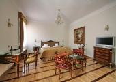 Suite coqueta de 45 m² diseñada en estilo barroco alojamiento confortable capital hungara