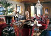 Una de las suites en hotel en Texas, EE.UU. que está dedicado al último zar ruso suite espaciosa diseno unico