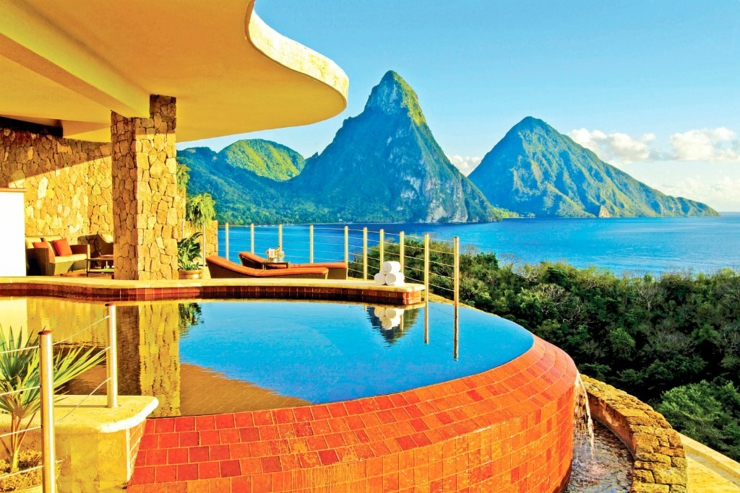 Suite lujoso con propias terrazas y piscina sin fin suite terraza piscina privados