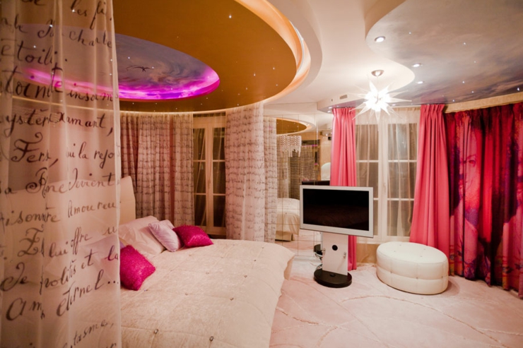 Una de las suites en el hotel boutique, personalmente diseñada suite hotel seven paris