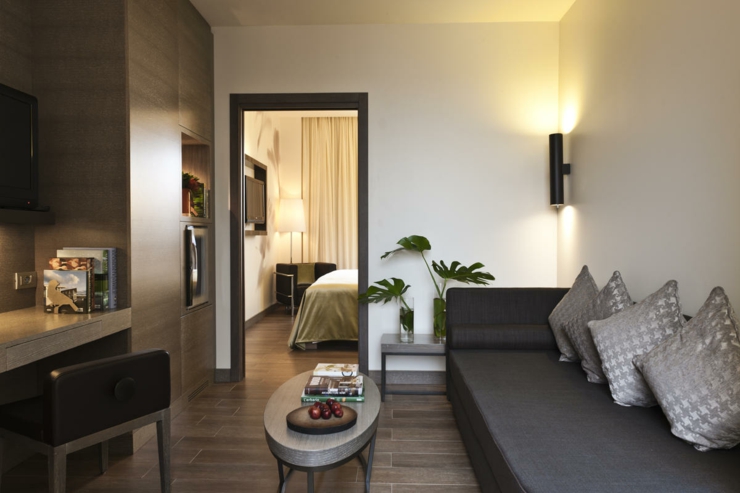 La iluminación de la suite es discreta e intima suite chic hotel urbano milan