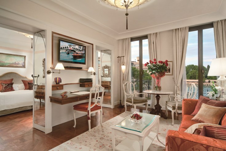 Las suites del palacio Vendramin ofrece vistas a los jardines Casanova suite magnifico palacio vistas jardines casanova