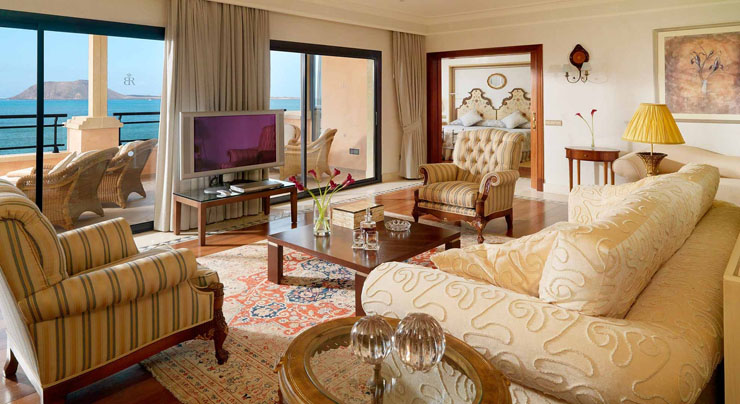 Belleza, lujo y confort en la joya del hotel de 5 estrellas suite lujosa hotel 5estrellas fuerteventura