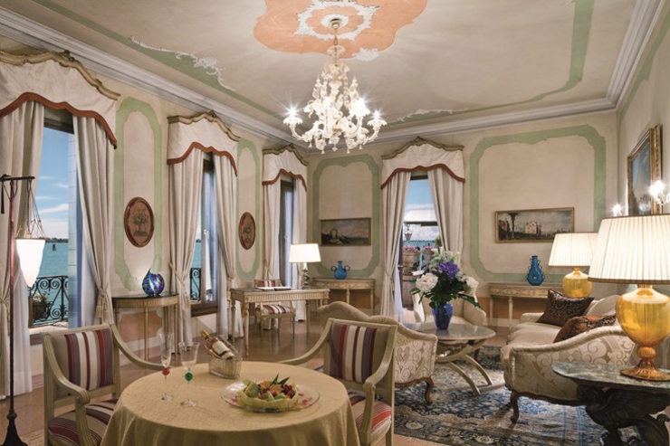 Este hotel en Venecia está diseñado en estilo veneciano hotel venecia imprecionante estilo venecuano