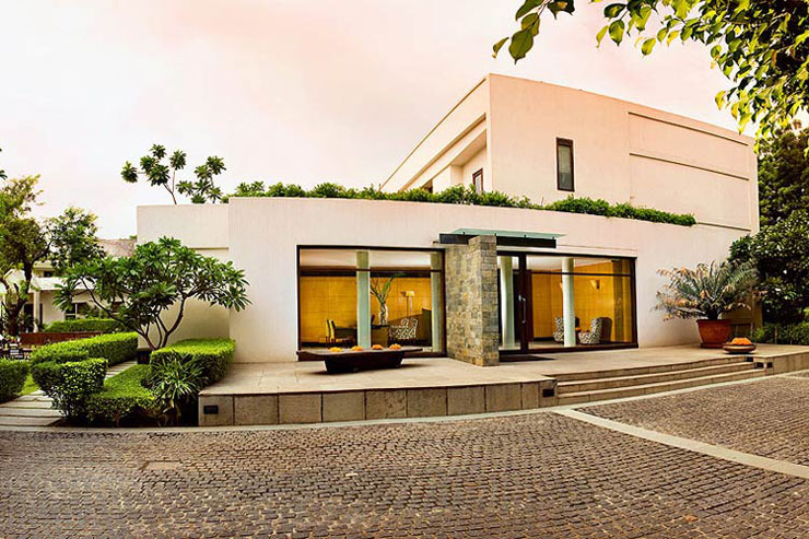 Antigua casa rural alberga este moderno hotel entrada hotel boutique india
