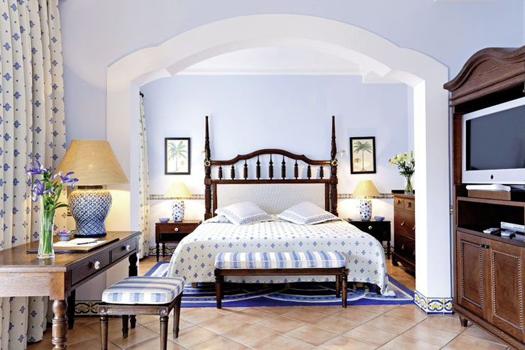 Dormitorio espacioso diseñado en estilo típico canario alojamiento ubicacion servicio exclusivos